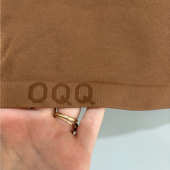 OQQ Seamless Brown Athletic Crop Top Short Sleeve Size S - Picture 3 of 4